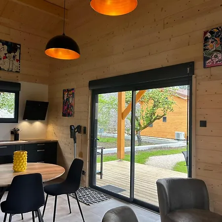 Chalet Les Pres De Chalain *